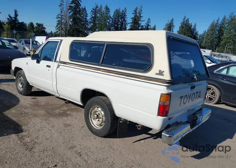 1987 Toyota Pickup 1 Ton Long Bed Rn55 z USA, uszkodzony, nr VIN JT4RN55E0H0235343